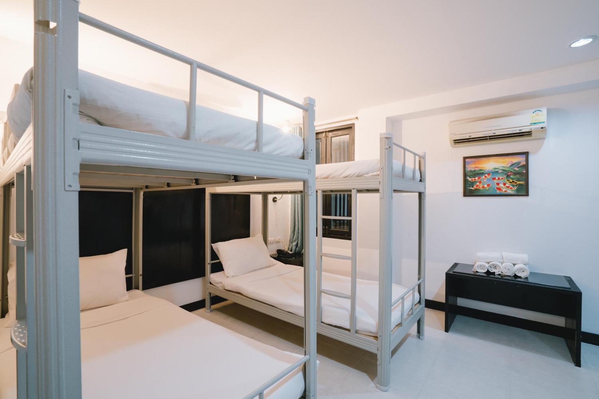Noble House Patong Hotel Exterior foto
